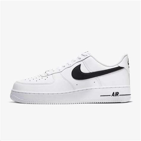 weiße air force 1 mit schwarzem nike zeichen|weiße schuhe air force 1.